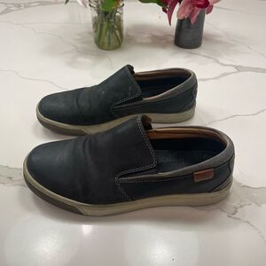 KEEN leather slip on shoes